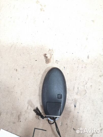 Ключ двери Nissan