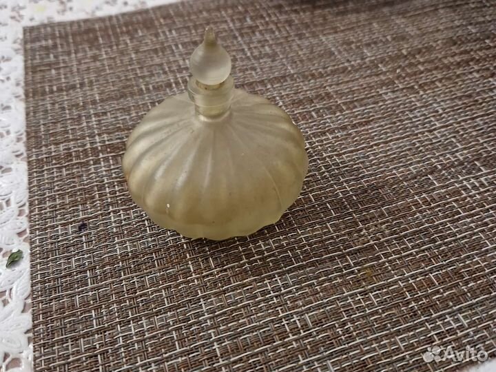 Подставка и флакончик