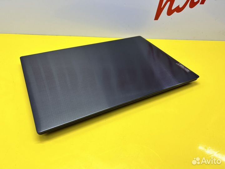 Ноутбук новый на гарантии