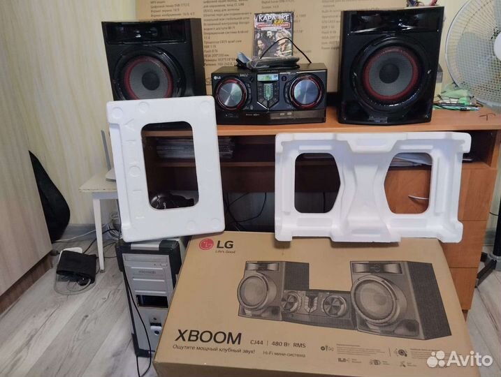 Музыкальный центр LG CJ44 boom
