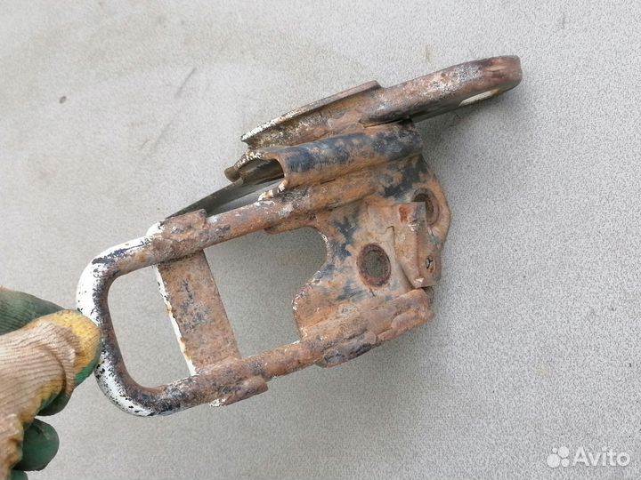 Крюк буксировочный для Nissan Almera N15 1995-2000