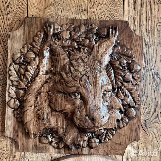 Деревянное резное панно в подарок охотнику