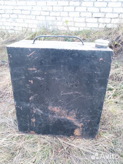 Бак под бензин