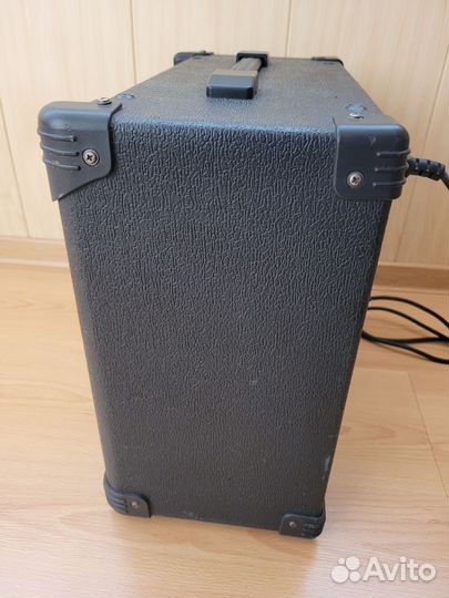 Басовый гитарный комбоусилитель Stagg BA20