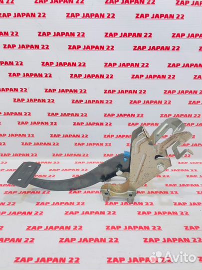 Педаль тормоза Subaru Outback BS FB25 15
