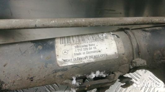 Стойка передняя левая mercedes benz E-class W212