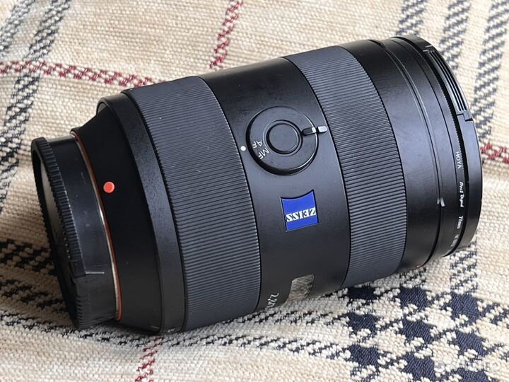 Sony Carl Zeiss 16-35mm f/2.8 ZA SSM (SAL-1635Z)