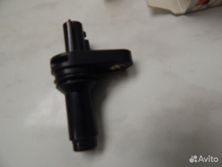 Датчик положения коленвала nissan ad