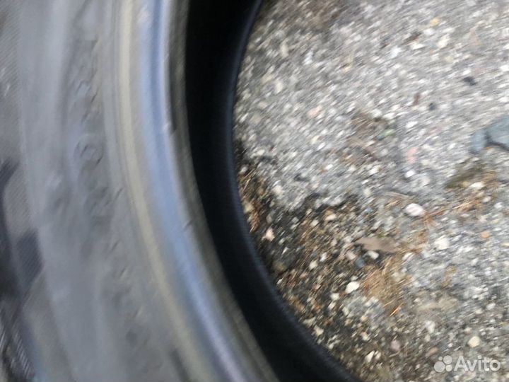 Bridgestone Dueler H/L 33 235/55 R20