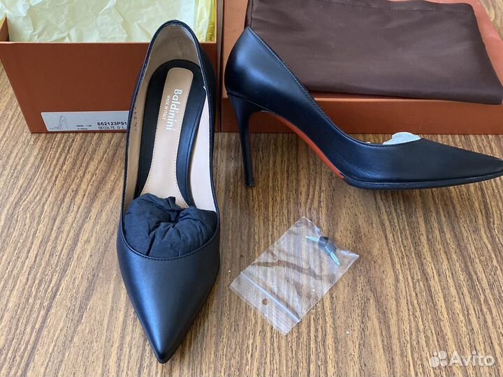 Туфли женские 37 размер новые Италия