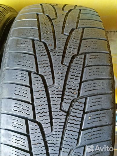 Kumho I'Zen KW31 235/55 R17 99R