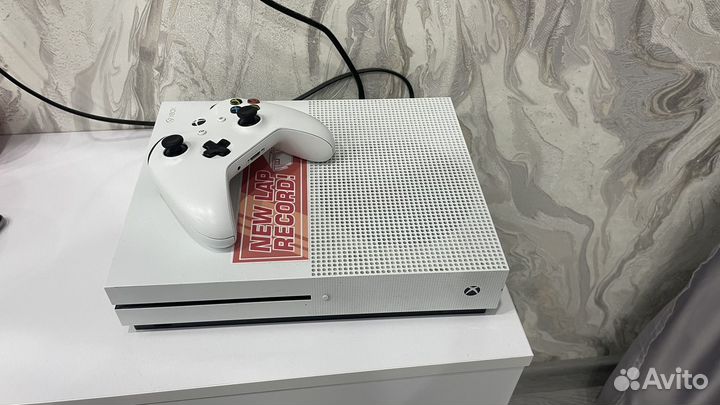 Xbox One S