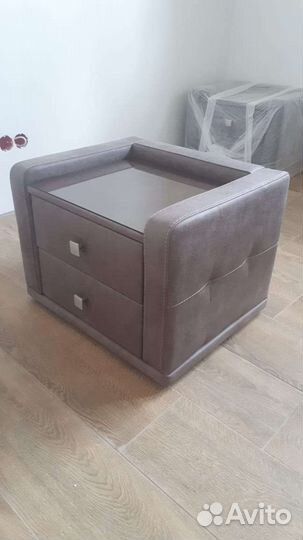 Тумбочка прикроватная 2шт новая