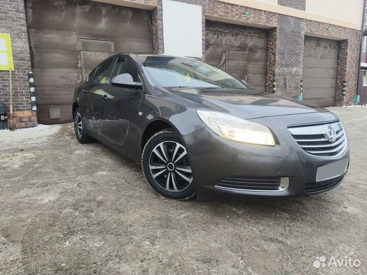 Opel Insignia 1.6 МТ, 2009, 250 000 км