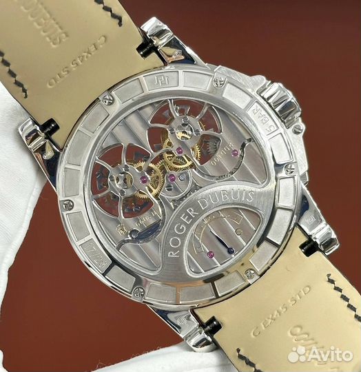 Часы Roger Dubuis Excalibur Double Tourbillon