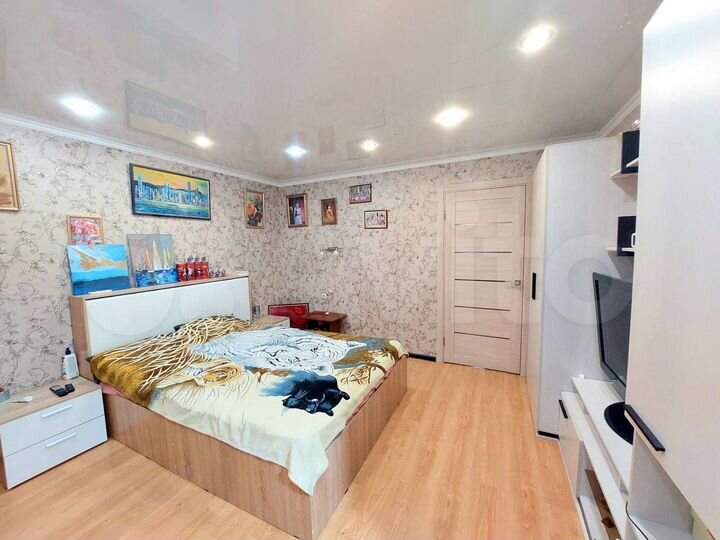 3-к. квартира, 106 м², 2/10 эт.