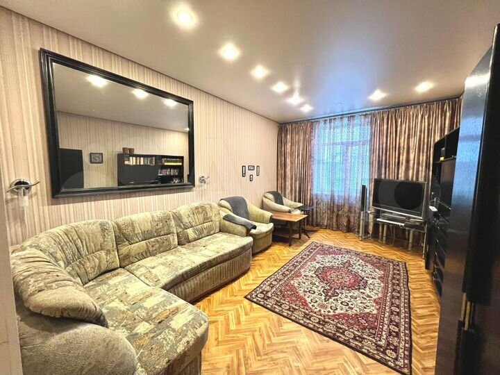 2-к. квартира, 60 м², 5/5 эт.