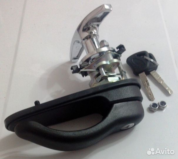 Ручка с замком на пикап L200, hilux, navara и др