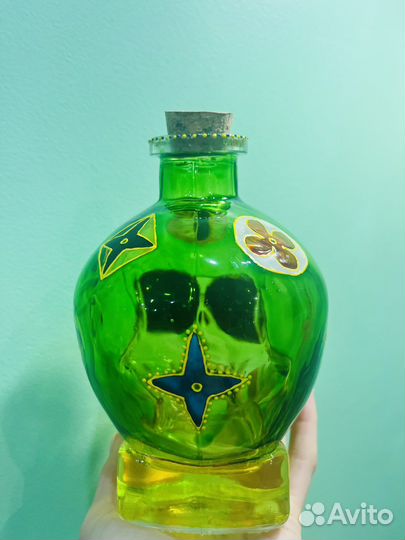 Бутылка череп зеленый в стиле Луи Витон 800 мл