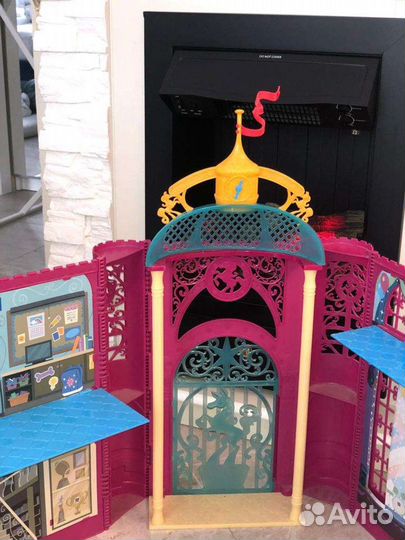 Школа замок для Литл Пони