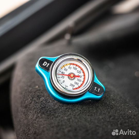 Крышка радиатора с датчиком температуры