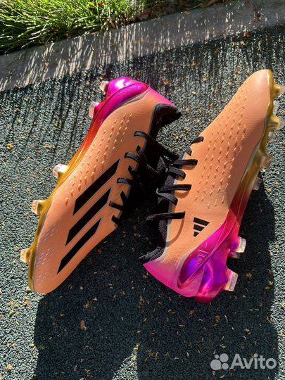 Футбольные бутсы adidas X