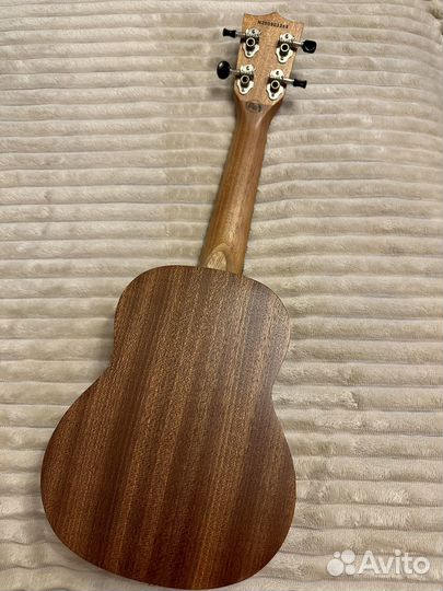 Укулеле flight