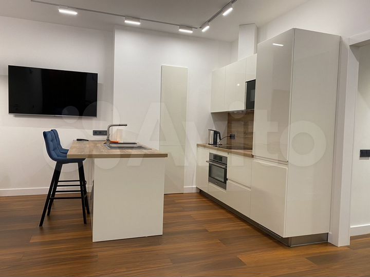 2-к. квартира, 55 м², 2/3 эт.