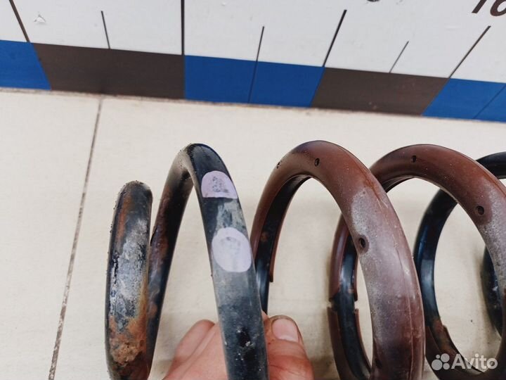 Пружина задняя RAV 4 2013