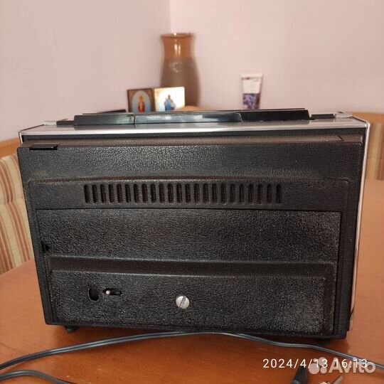 Zenith Royal 7000 Trans-Oceanic, полностью рабочий