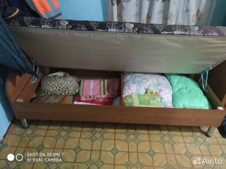 Кровать односпальная бу
