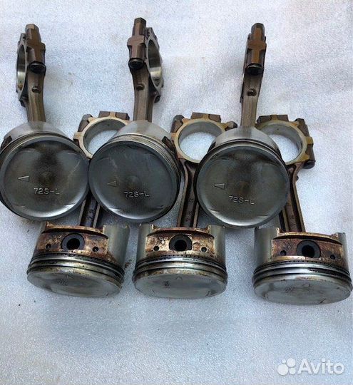 Шатун Mitsubishi Delica IV рестайлинг (1997-2007)