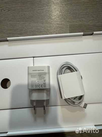 Планшет Honor Pad 8