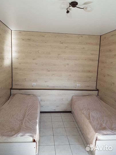 Домики у реки