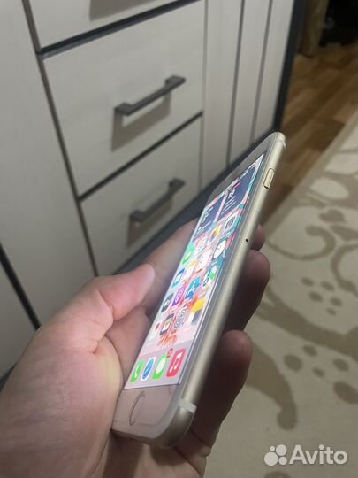 iPhone 6S, 32 ГБ