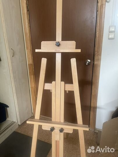 Мольберт в идеалном состояние