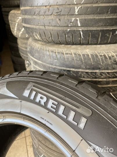 Pirelli Scorpion STR 225/65 R17