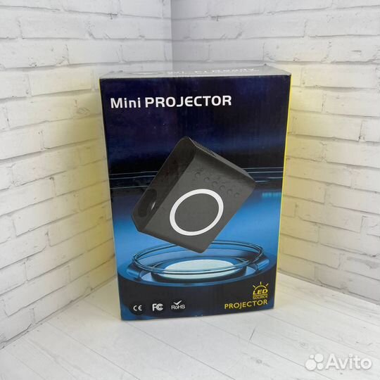 Мини проектор yt300