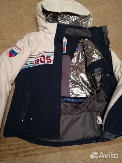 Зимний горнолыжный комбинезон женский