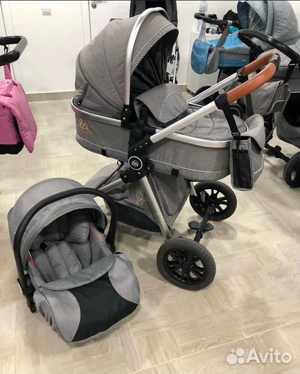 Коляска 3 в 1 с автолюлькой