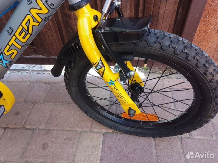 Велосипед Stern robot колеса 16