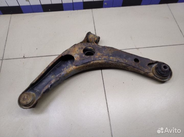 Рычаг передний правый 4007 2008-2013