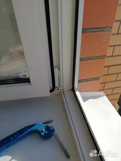 Окна пвх. Отрегулируем створку окна, детские замки