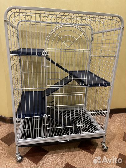 Клетка для шиншиллы с аксессуарами