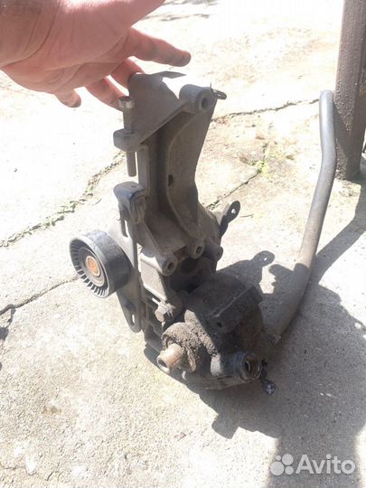 Запчасти Рено Логан