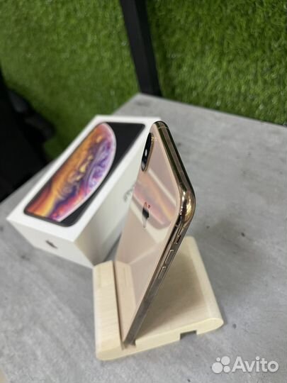 iPhone Xs, 64 ГБ