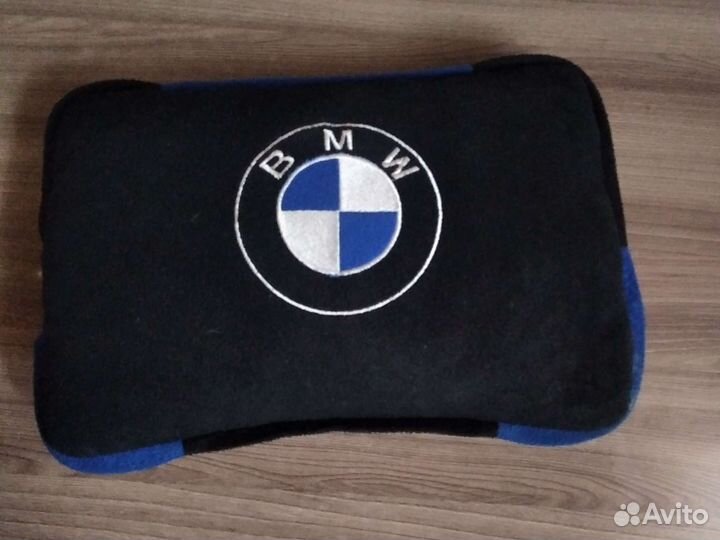 Подушка в салон bmw