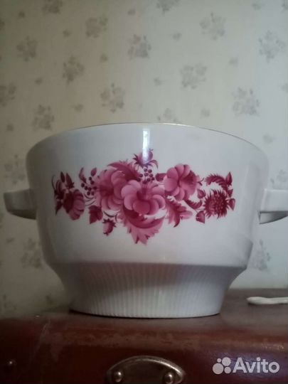 Сервиз чайный, супница