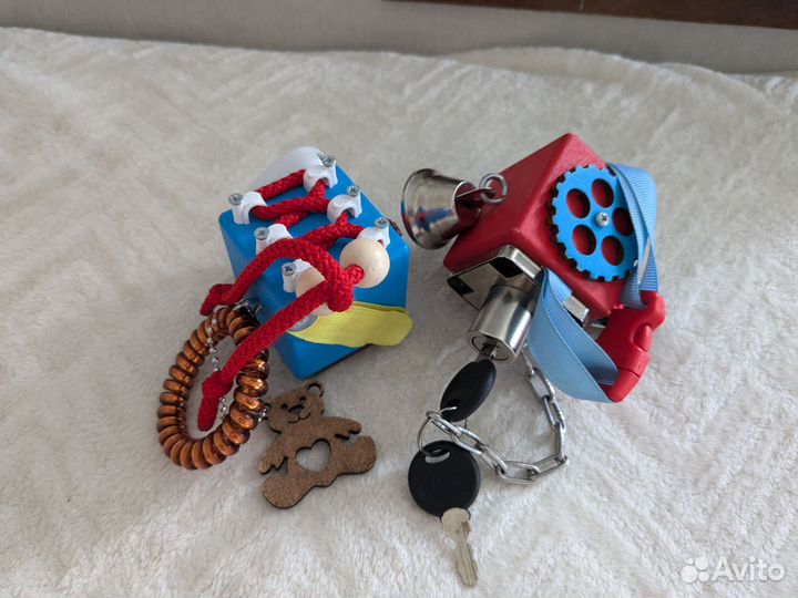 Бизиборд кубик развивающий