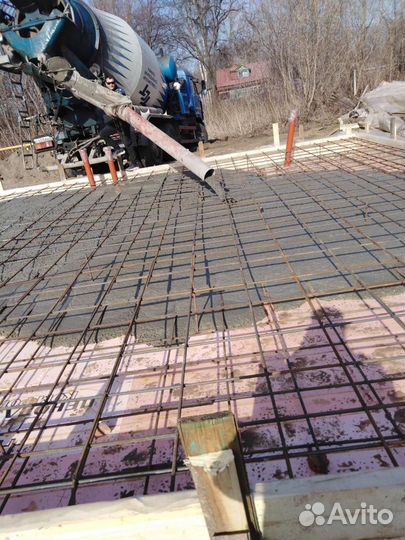 Бригада строителей